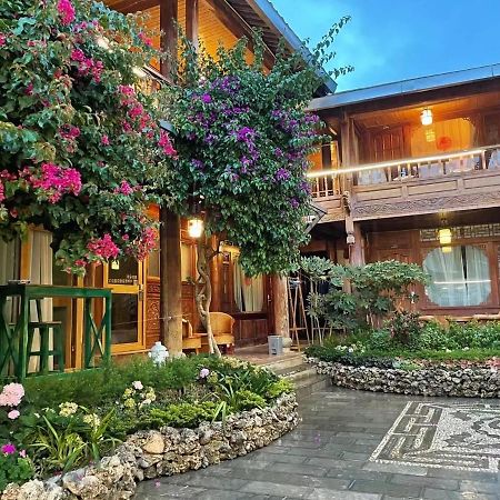 Lijiang Rongyi Homestay Luaran gambar