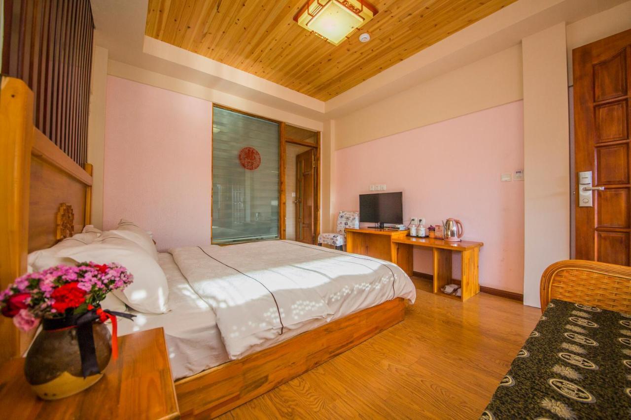 Lijiang Rongyi Homestay Luaran gambar