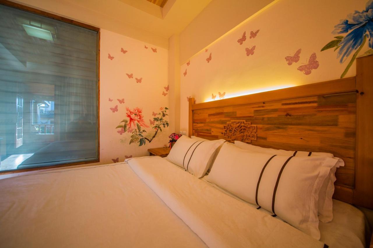 Lijiang Rongyi Homestay Luaran gambar